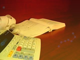 三问央行2022开年“降息”:什么原因有何影响空间还大吗?